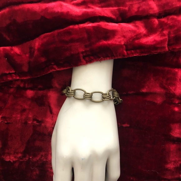 Grayling Bracelet - Picture 12 of 13